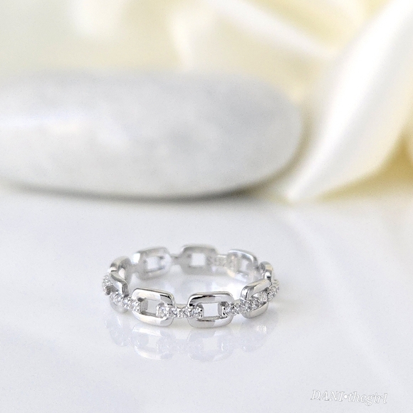 NEW White Gold Plated 925 Sterling Silver Diamond Link Ring - Picture 6 of 9